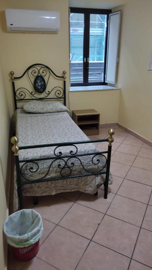 Cheap Central Room Palermo Buitenkant foto